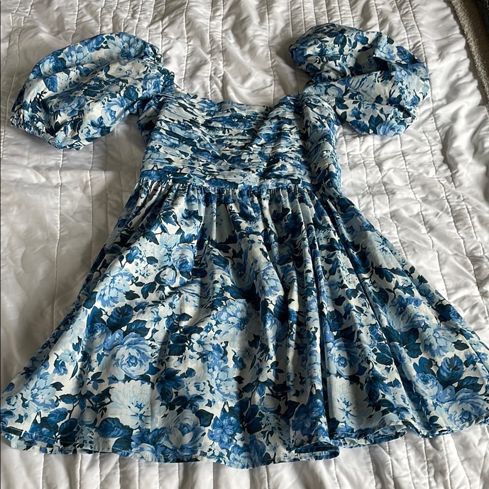 Abercrombie Emerson Puff Sleeve Pleated dress